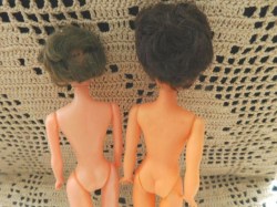 2 clones sandy nude bk